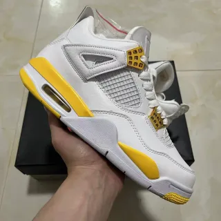 Air Jordan 4 Tênis de basquete branco amarelo dourado