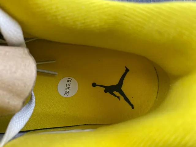Air Jordan 4 সাদা হলুদ নেভি বাস্কেটবল জুতো 11