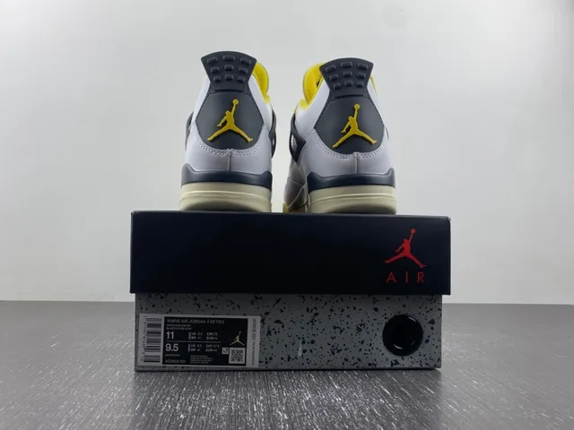 Air Jordan 4 সাদা হলুদ নেভি বাস্কেটবল জুতো 17