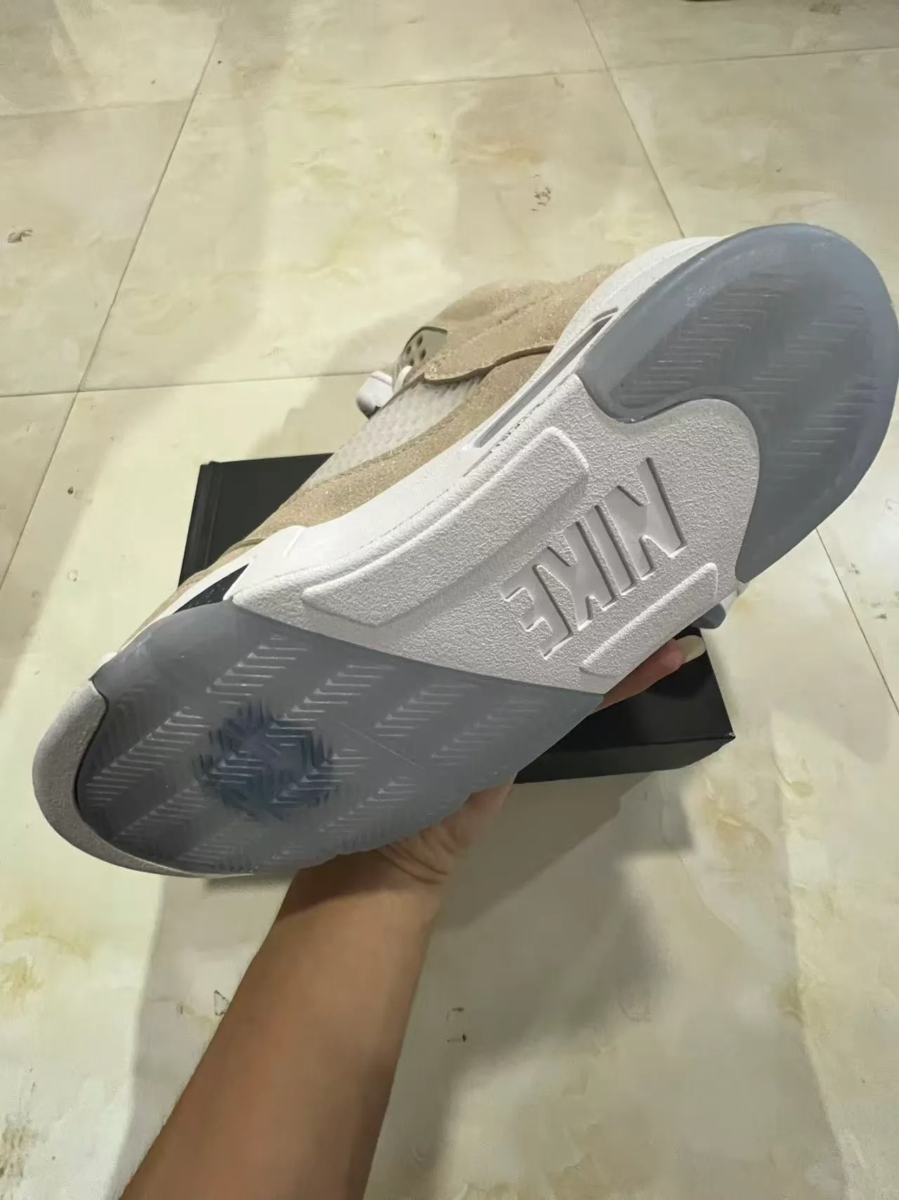 Air Jordan 5 বেইজ সোয়েড হাই-টপ বাস্কেটবল জুতো 6