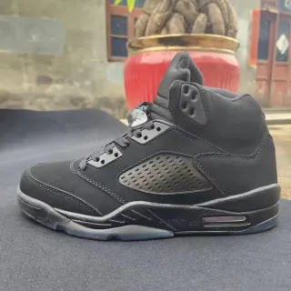 Tênis de basquete Air Jordan 5 preto