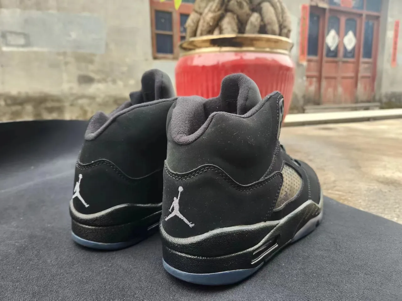 Air Jordan 5 কালো বাস্কেটবল জুতা 4