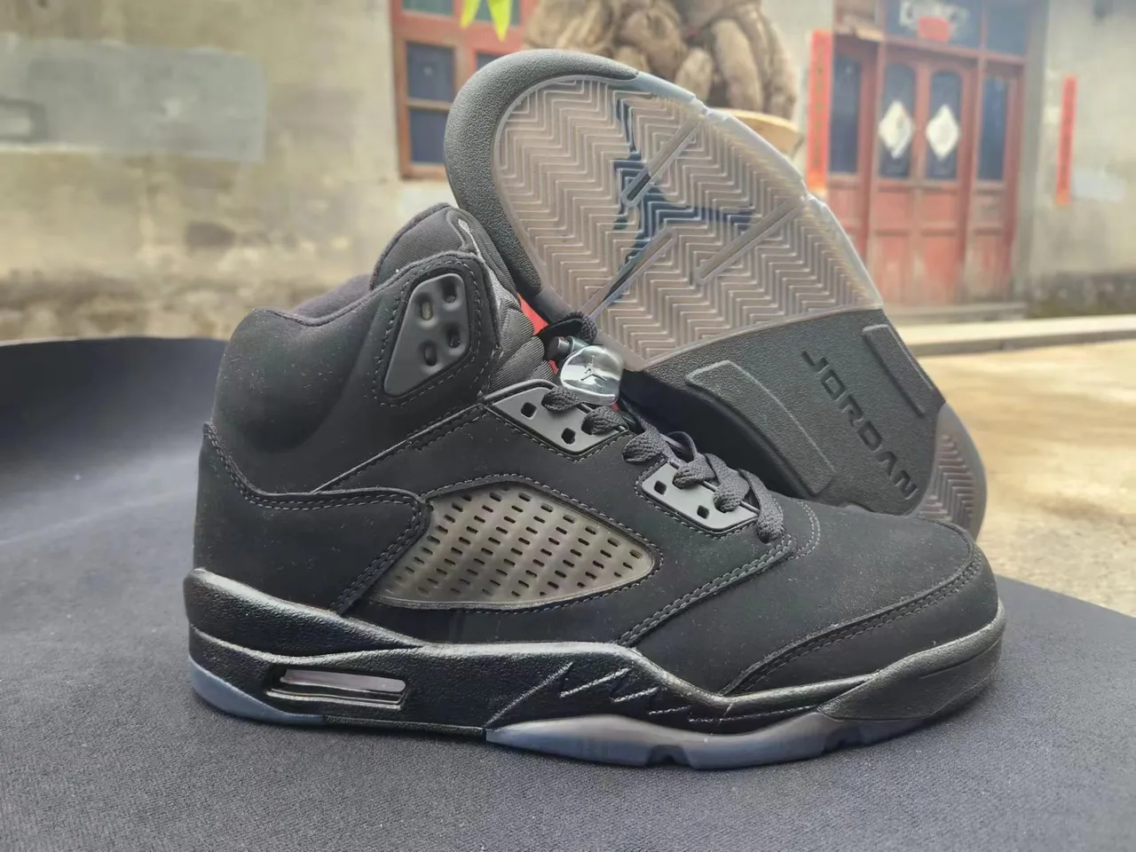 Air Jordan 5 কালো বাস্কেটবল জুতা 5