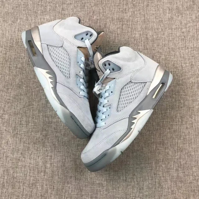 Air Jordan 5 Gris Métallique Suede Chaussures de Basketball 2