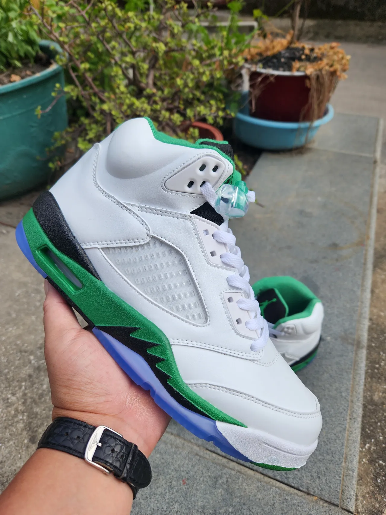 Tênis de basquete Air Jordan 5 branco verde preto azul 3