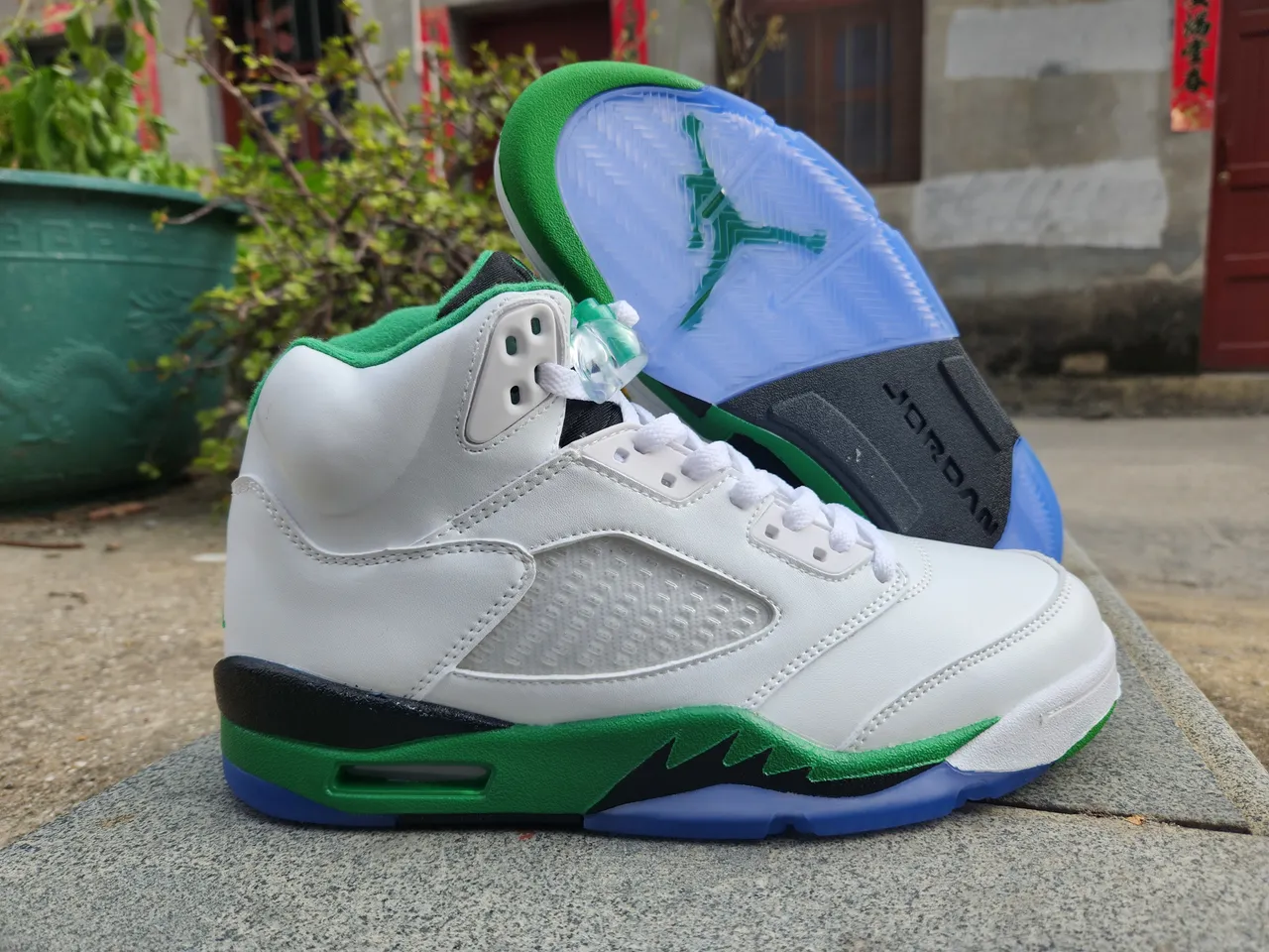 Tênis de basquete Air Jordan 5 branco verde preto azul 7