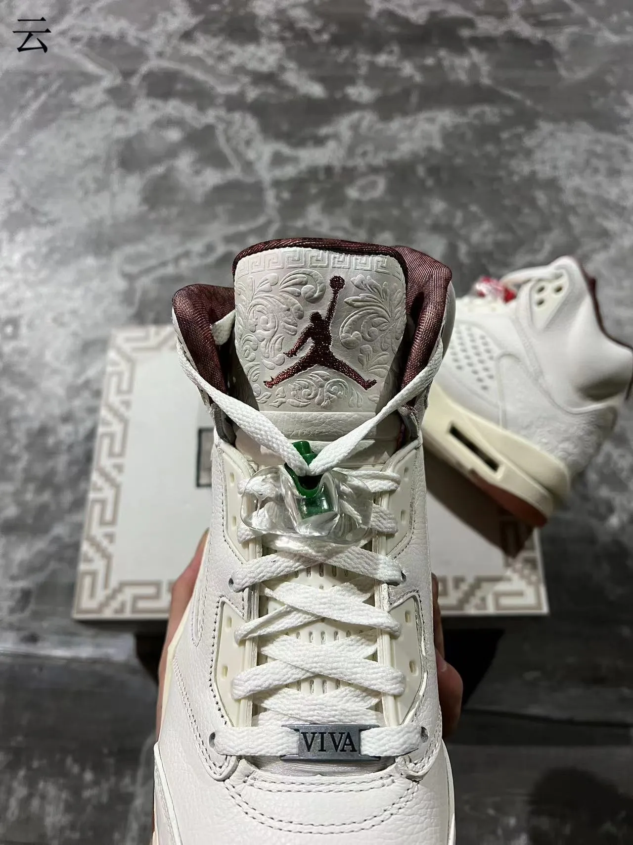 Tênis de basquete Air Jordan 5 branco verde bordô 3