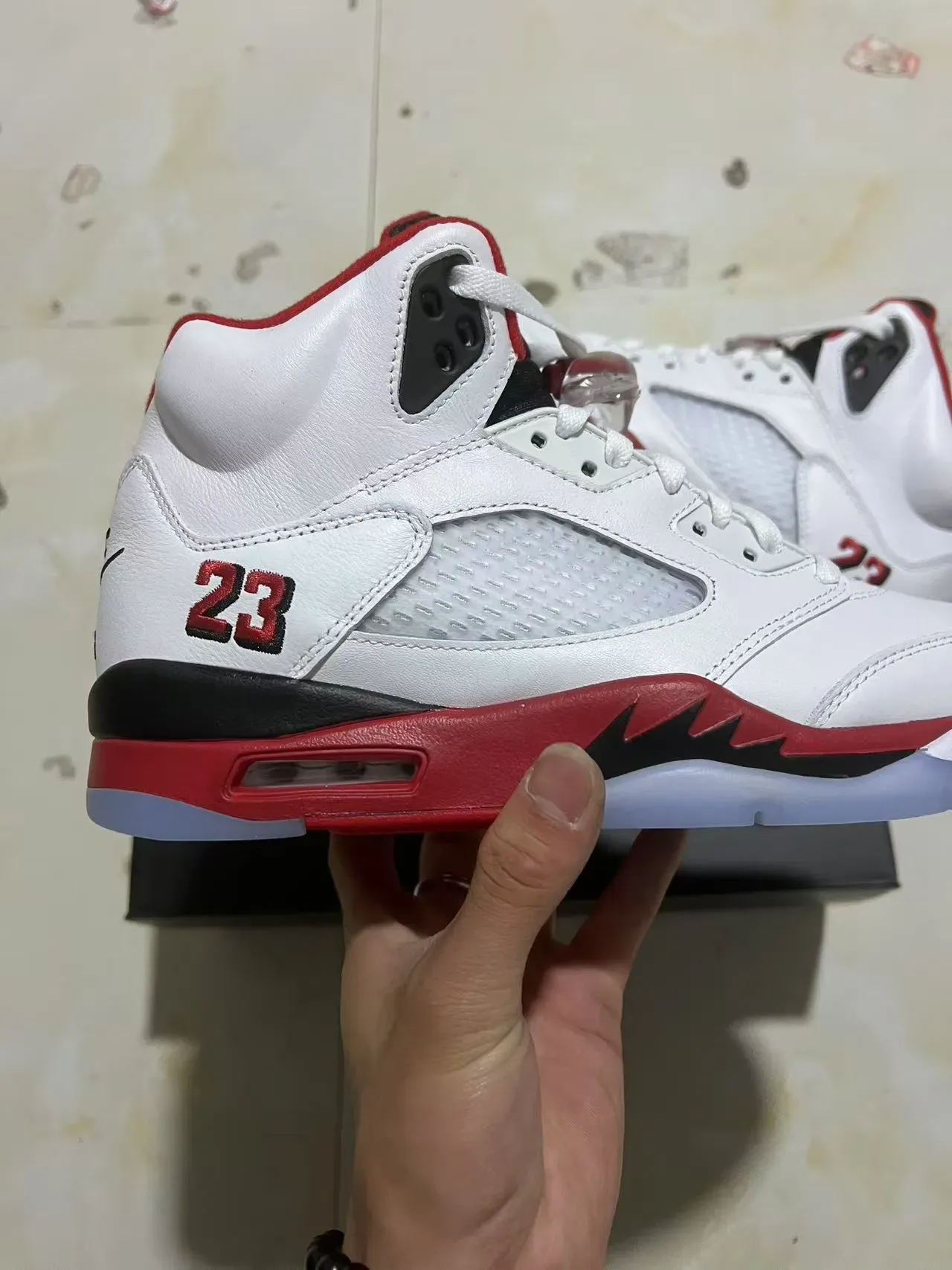 Air Jordan 5 blanc rouge noir chaussures de basket 7