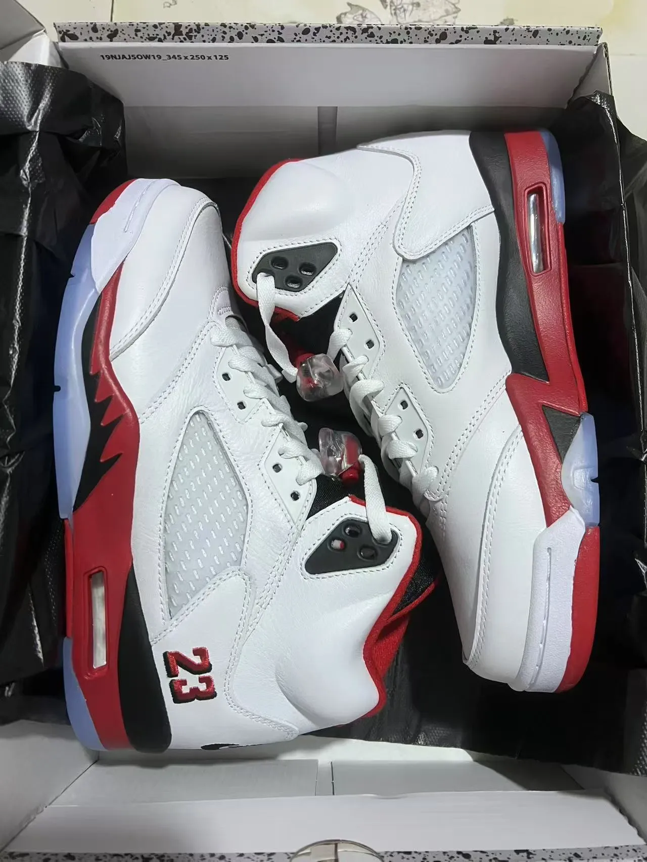 Air Jordan 5 blanc rouge noir chaussures de basket 9