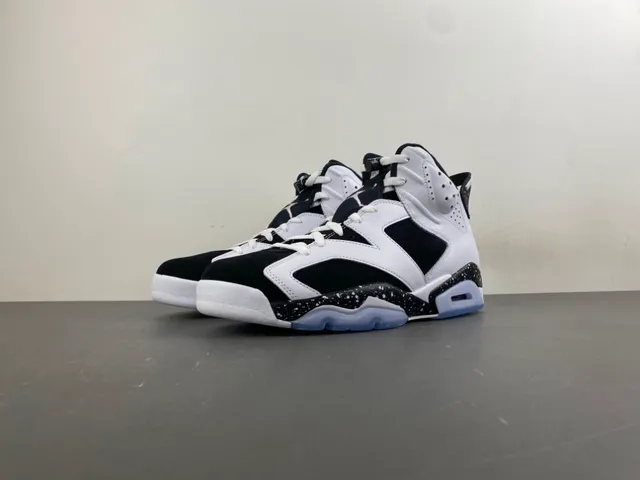 Zapatillas de baloncesto Air Jordan 6 con entresuela moteada en blanco y negro 10