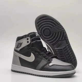 Air Jordan কালো ধূসর হাই-টপ চামড়া এবং সিন্থেটিক আপার বাস্কেটবল জুতো