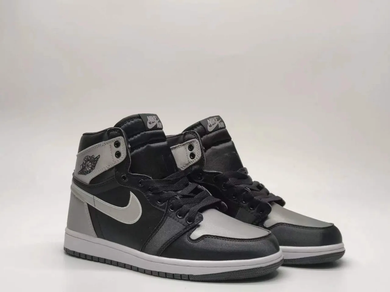 Chaussures de basketball montantes Air Jordan avec empeigne en cuir et matière synthétique Noir et Gris 7
