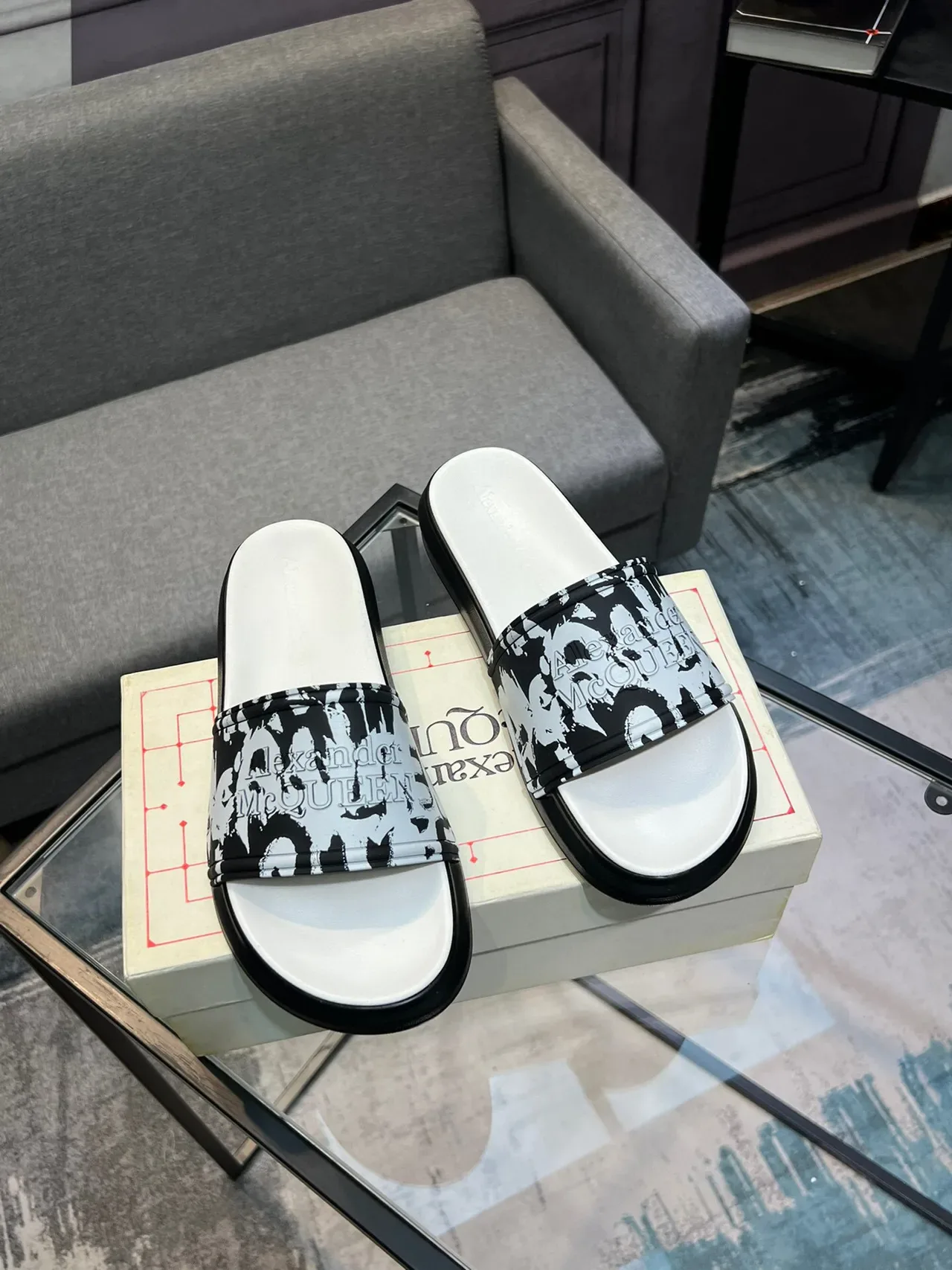 Alexander McQueen Graphic Print Platform Slide Slippers 5