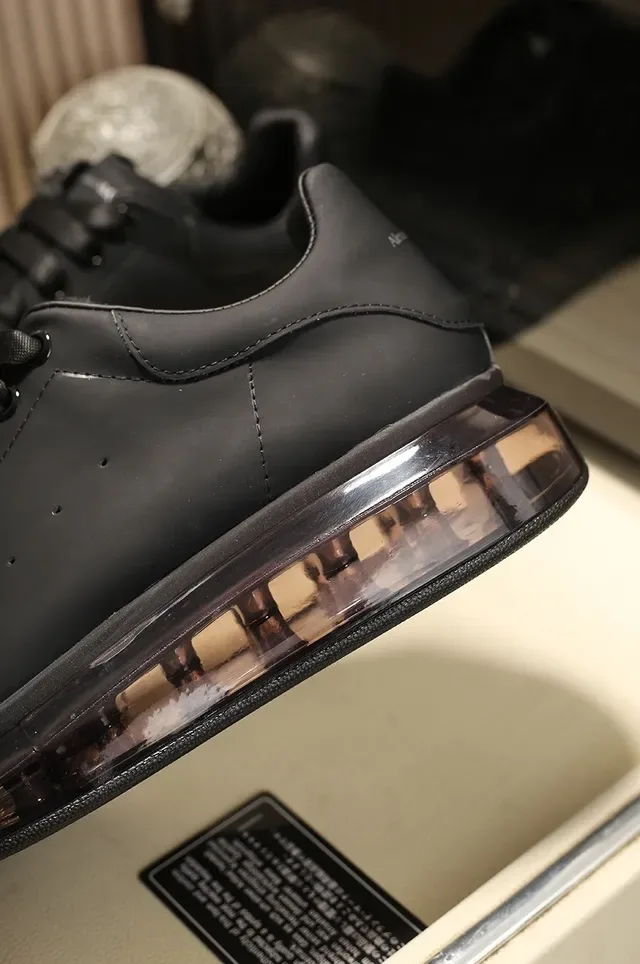 Alexander McQueen Oversized Sneaker Black Lifestyle Sneakers 3