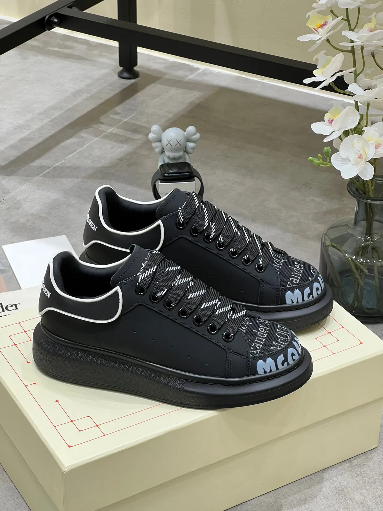 Alexander McQueen Oversized Sneaker Black White Platform Sole Contrast Piping Lifestyle Sneakers 9