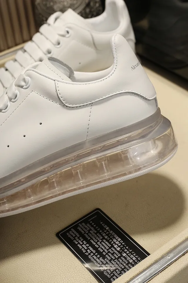 Alexander McQueen Oversized Sneaker White and Black Lifestyle Sneakers 3