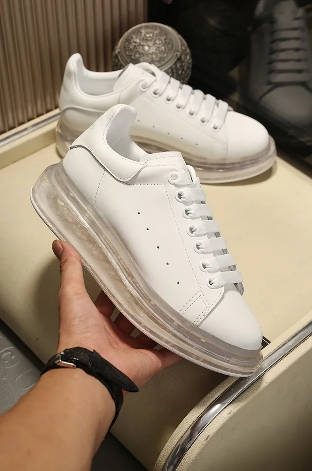 Alexander McQueen Oversized Sneaker White and Black Lifestyle Sneakers 6