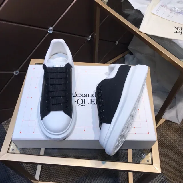 Alexander McQueen Oversized Sneaker White and Black Lifestyle Sneakers 2