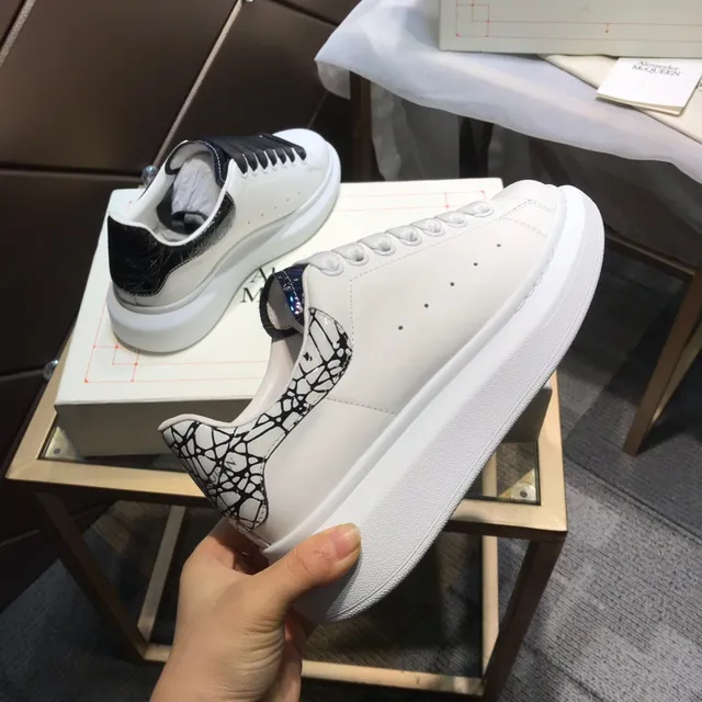Alexander McQueen Oversized Sneaker White Black Platform Leather Lifestyle Sneakers 3
