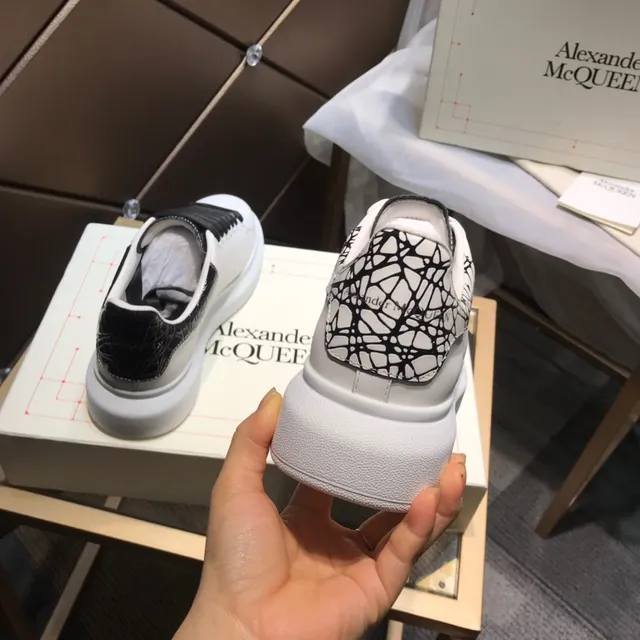 Alexander McQueen Oversized Sneaker White Black Platform Leather Lifestyle Sneakers 5