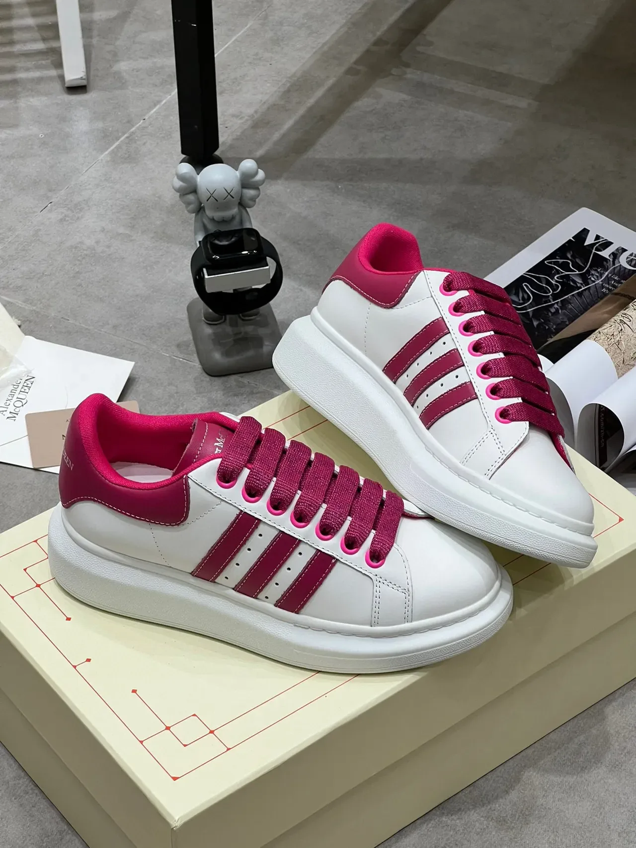 Alexander McQueen Oversized Sneaker White Magenta Lifestyle Sneakers 3