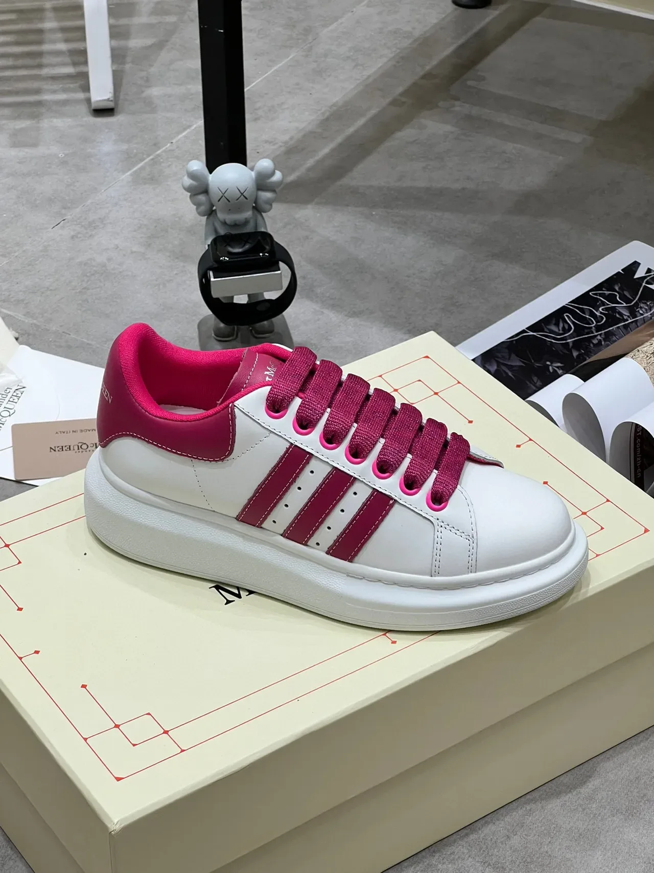 Alexander McQueen Oversized Sneaker White Magenta Lifestyle Sneakers 4