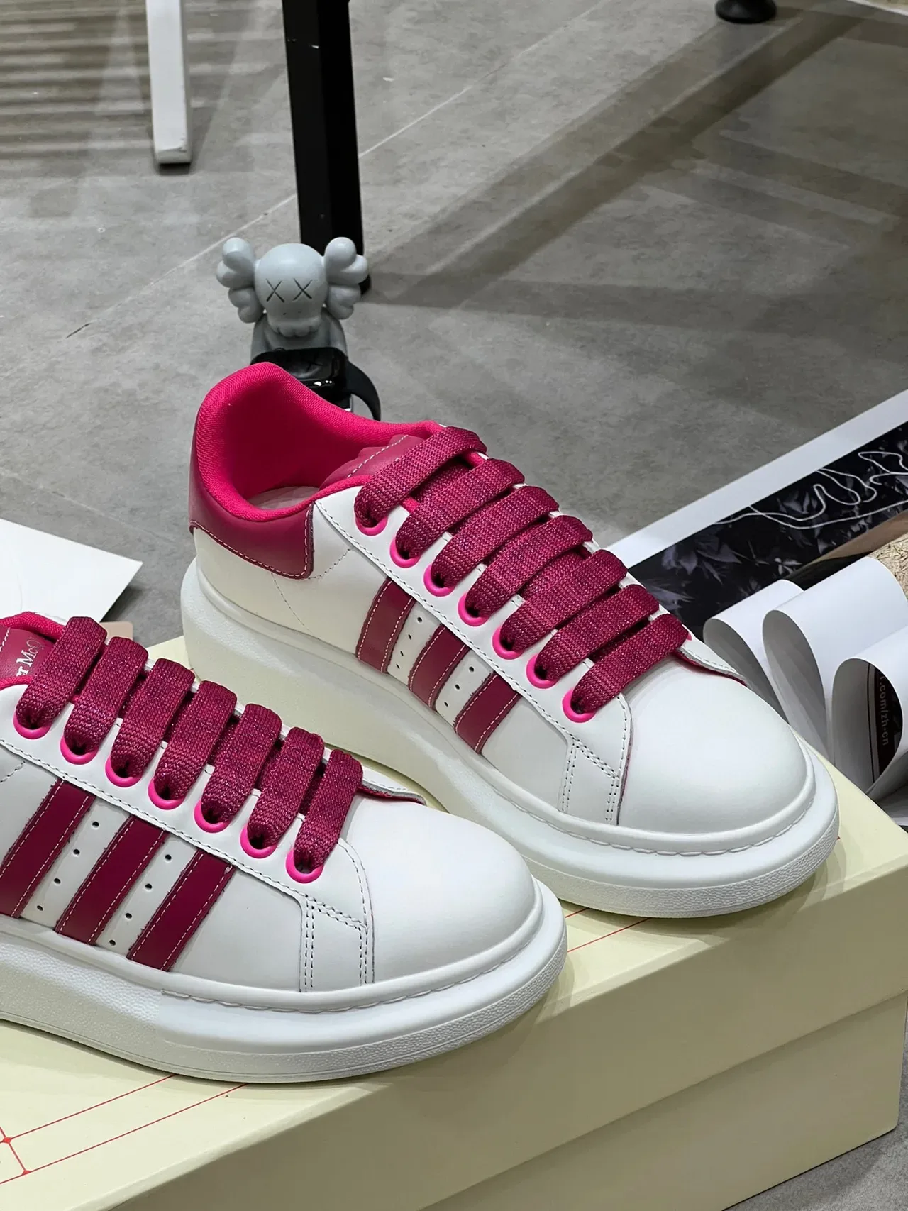 Alexander McQueen Oversized Sneaker White Magenta Lifestyle Sneakers 6