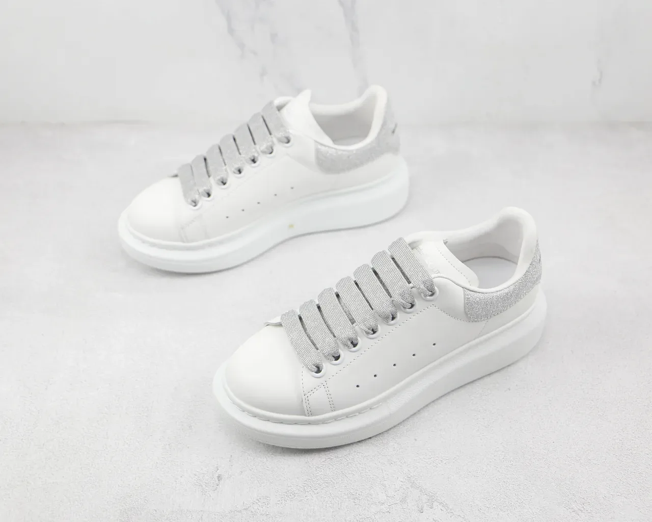Alexander McQueen Oversized Sneaker White Silver Platform Sole Leather Upper Lifestyle Sneakers 4