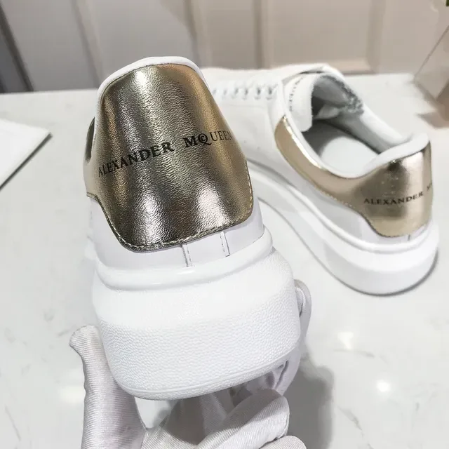 Alexander McQueen Oversized Sneaker White Silver Platform Sole Metallic Heel Counter Lifestyle Sneakers 3
