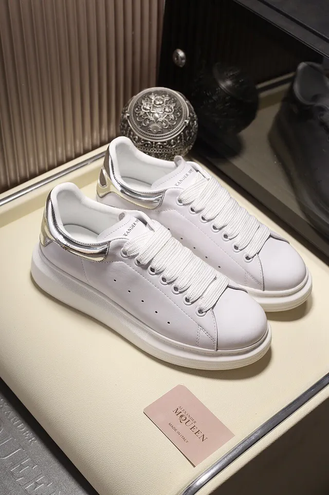 Alexander McQueen Oversized Sneaker White Silver Sole Smooth Leather Lifestyle Sneakers 8