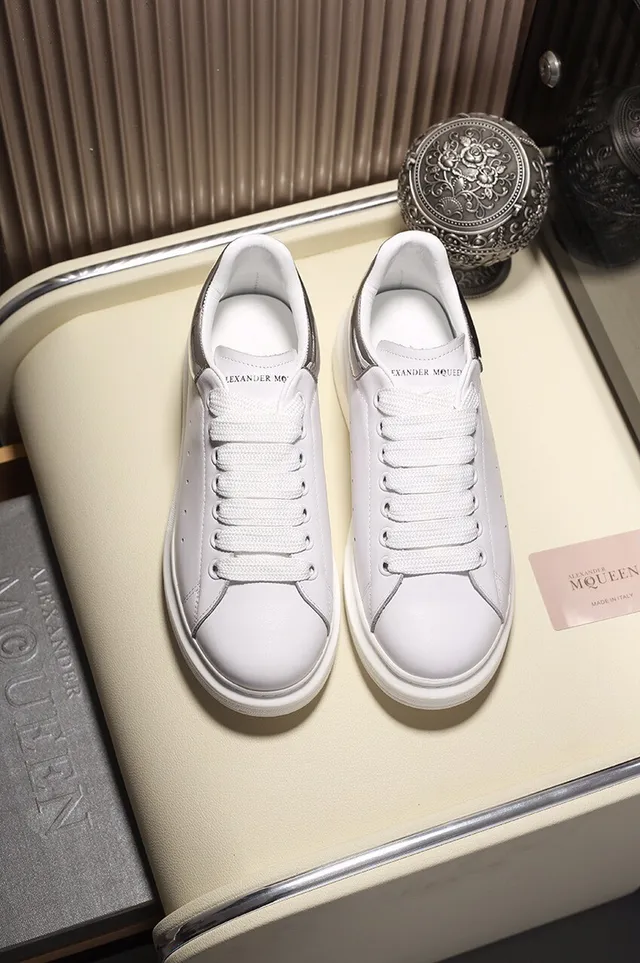 Alexander McQueen Oversized Sneaker White Silver Sole Smooth Leather Lifestyle Sneakers 9
