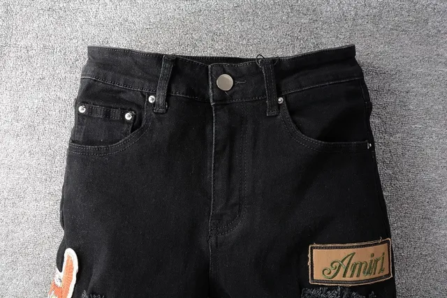 Amiri Vaqueros Desgastados Adornados Ajustados Negros 4