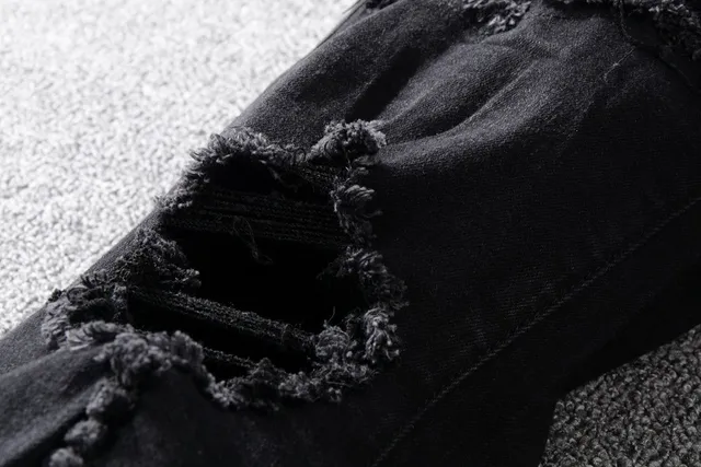 Amiri Calça Jeans Preta Slim-Fit com Desgaste 10