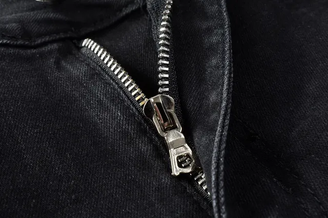 Amiri Calça Jeans Preta Slim-Fit Bordada Gráfica 11