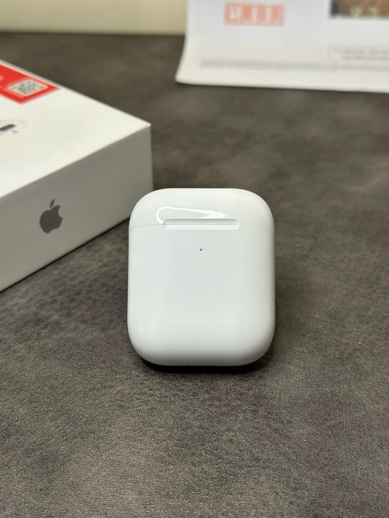 Apple AirPods सफेद स्टेम-स्टाइल चमकदार TWS ईयरबड्स 9