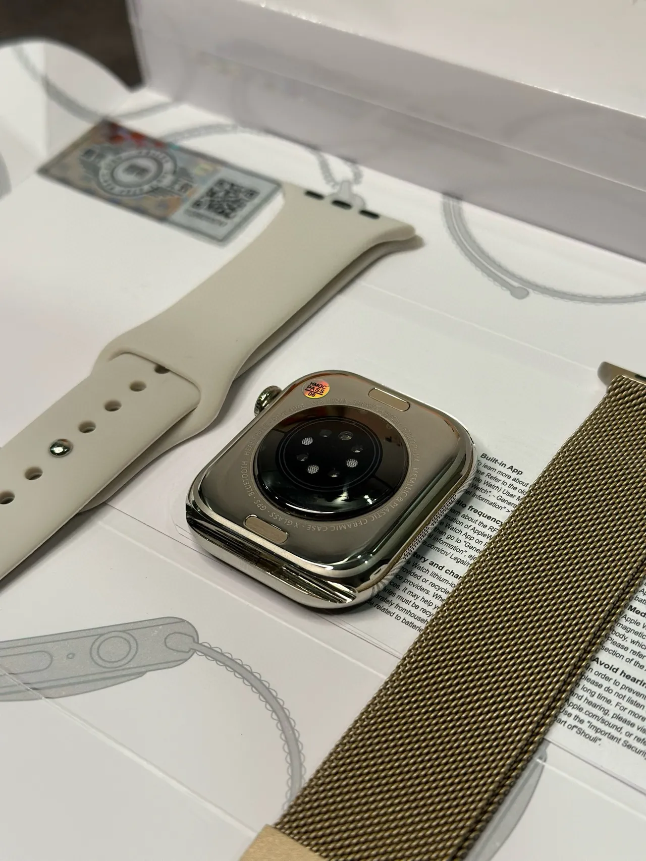 Apple Silver Beige Stainless Steel Case Flat-Edged Rectangular Display Sports Watch 11