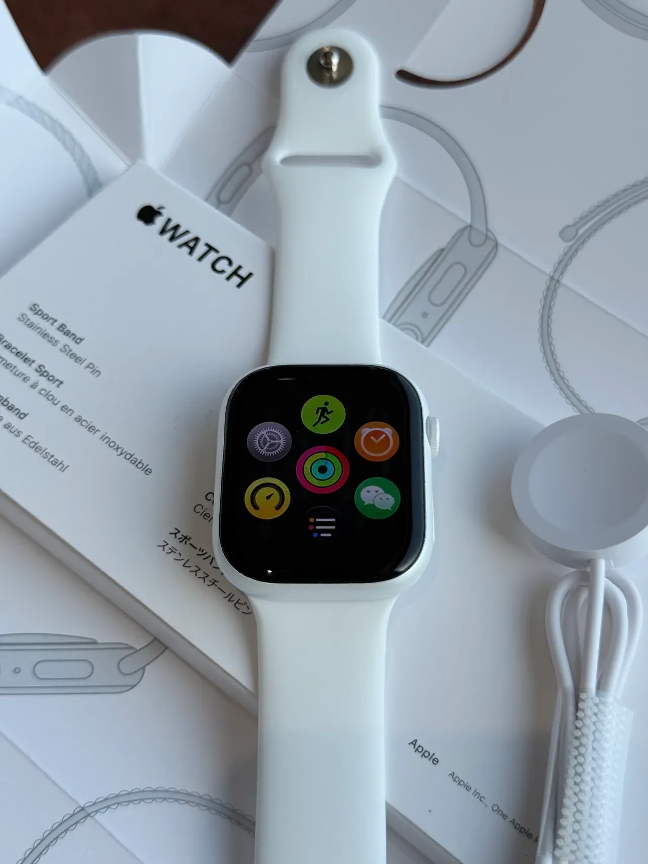Apple White Black Square-Faced Silicone Band Sports Watch 5