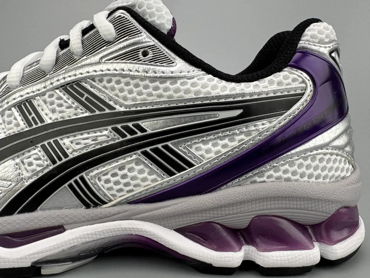 ASICS Gel-Kayano 银白紫色跑鞋 5