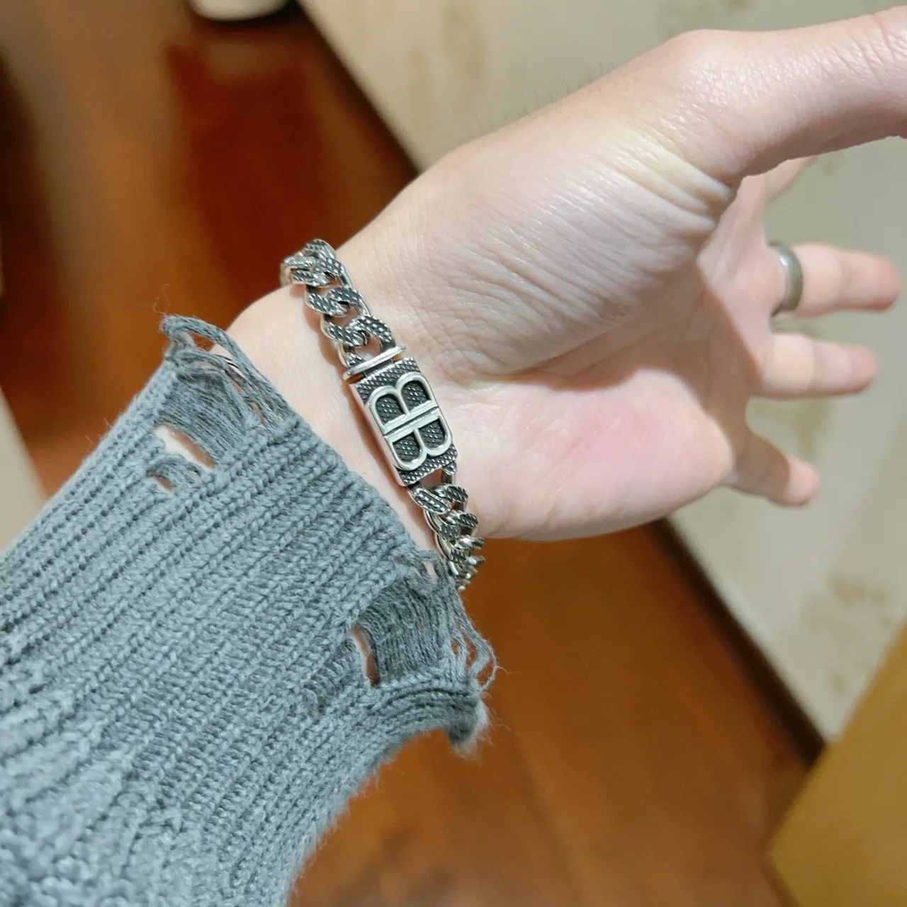Balenciaga BB Chain Bracelet Bracelet en métal argenté 7