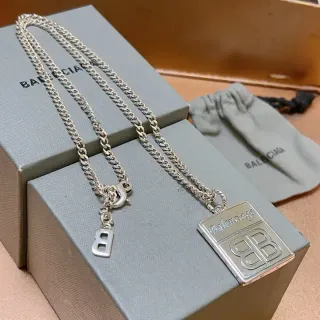 Collar Balenciaga BB Plata Cadena Curb Chunky Dije Rectangular Grabado