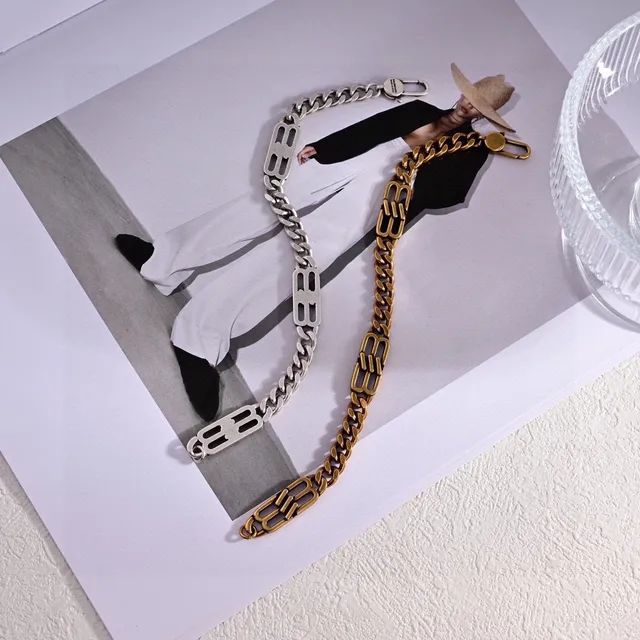 Balenciaga Boucles d'oreilles Clip-Style Chaîne Ton Or 2