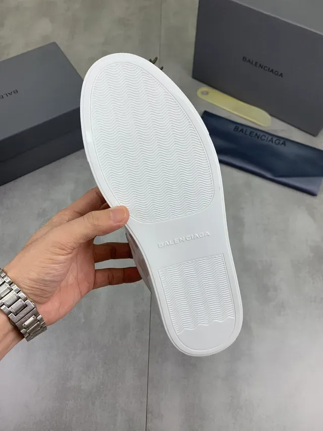 Balenciaga Defender White Leather Lifestyle Sneakers 2