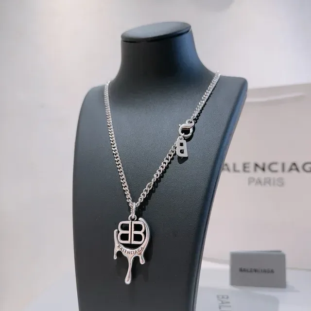 Balenciaga Dripping BB Logo 银色链条项链 9