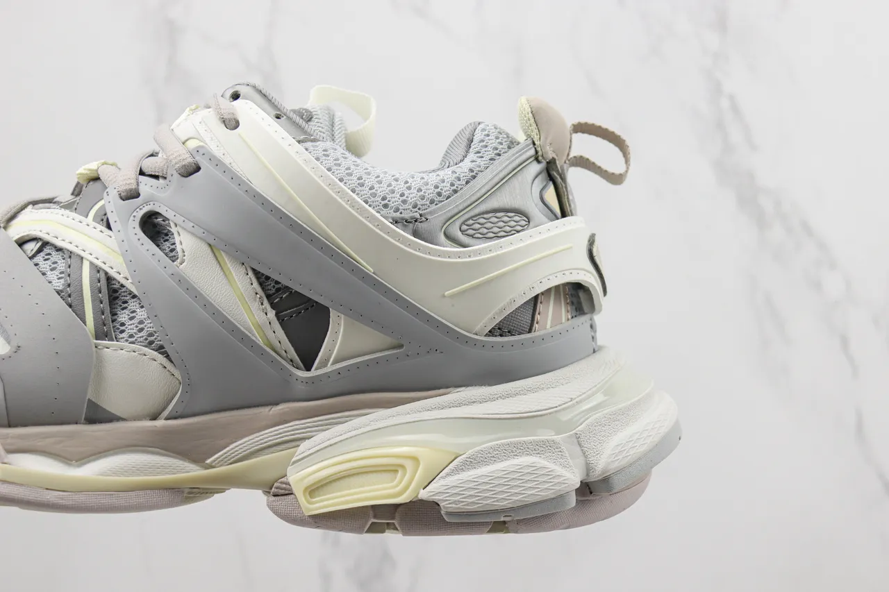 Balenciaga رمادي بيج Oversized Cage-Overlay Chunky Sneakers 7