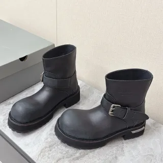 Balenciaga Le Cagole काला बकल स्ट्रैप एंक्ल बूट