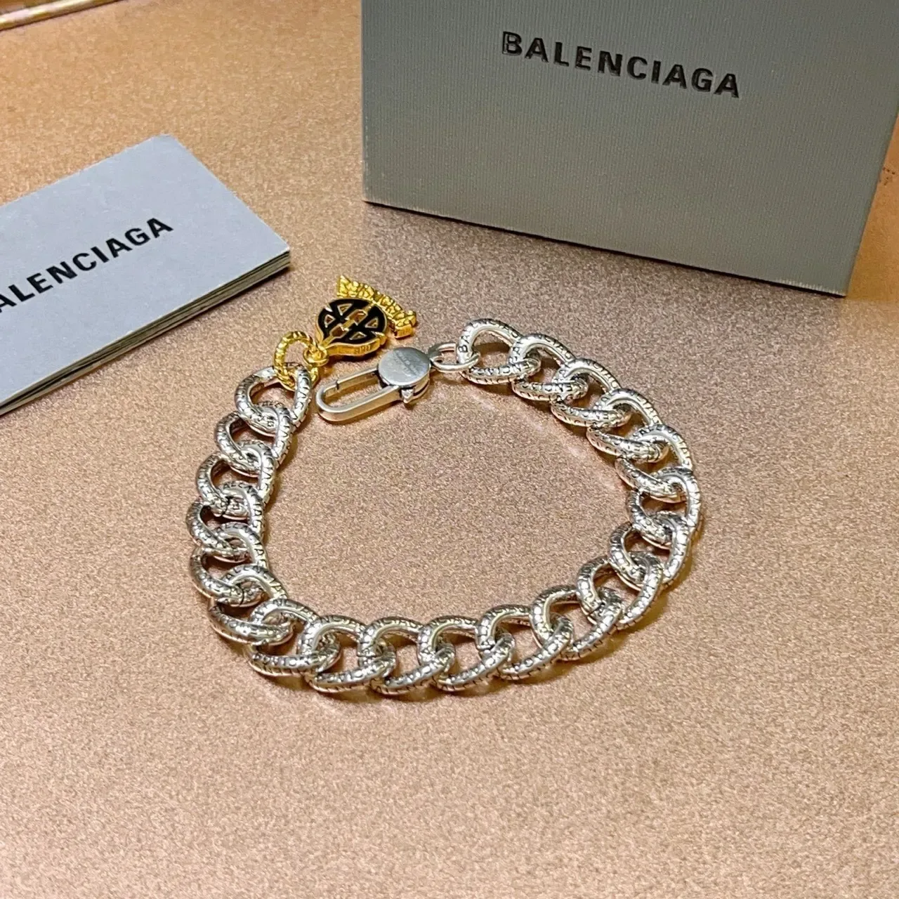Pulsera Cadena Logo Balenciaga Plata Oro Gruesa Enlace Ovalado Grabado Letra Marca 2