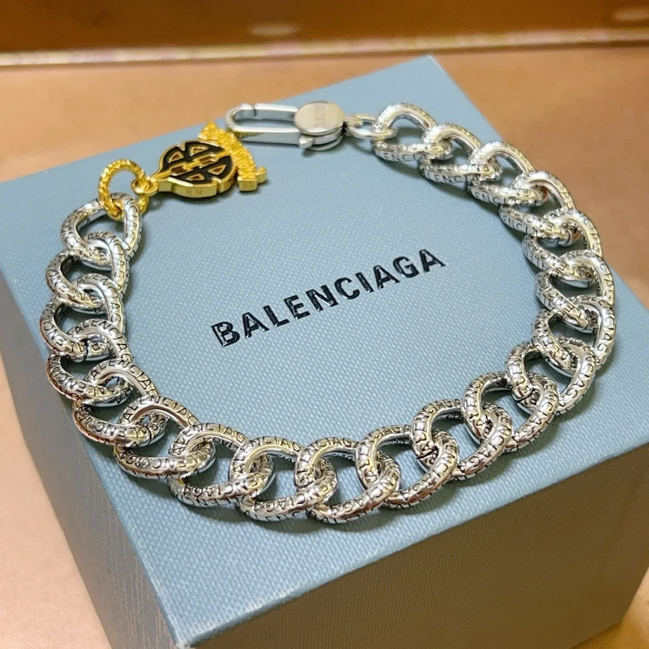 Pulsera Cadena Logo Balenciaga Plata Oro Gruesa Enlace Ovalado Grabado Letra Marca 3