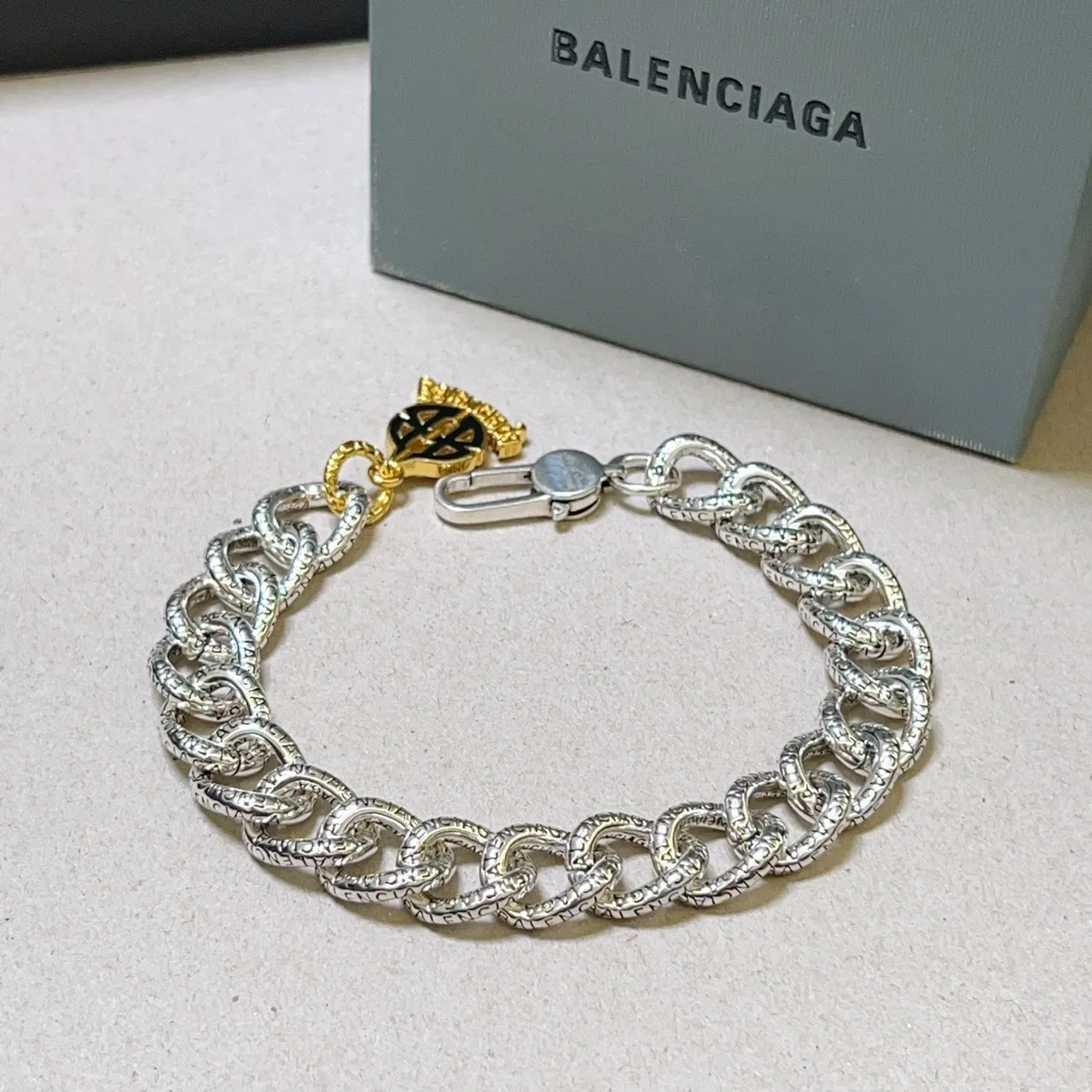 Pulsera Cadena Logo Balenciaga Plata Oro Gruesa Enlace Ovalado Grabado Letra Marca 6