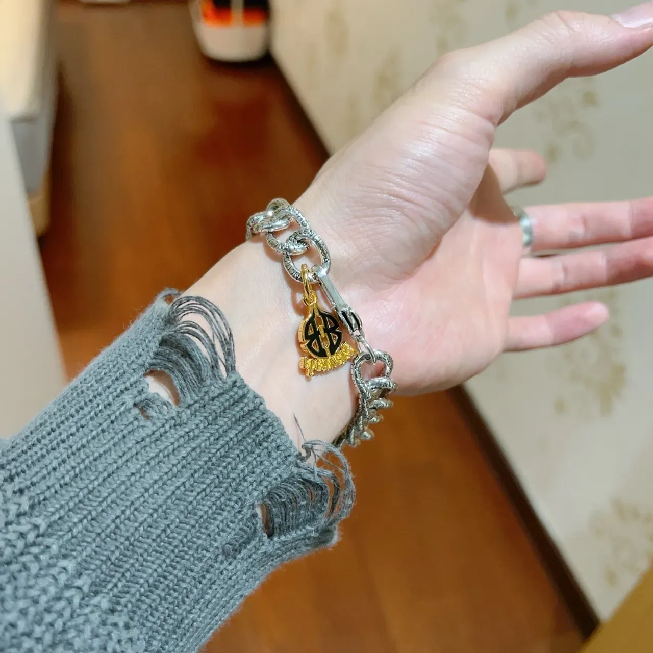 Pulsera Cadena Logo Balenciaga Plata Oro Gruesa Enlace Ovalado Grabado Letra Marca 7