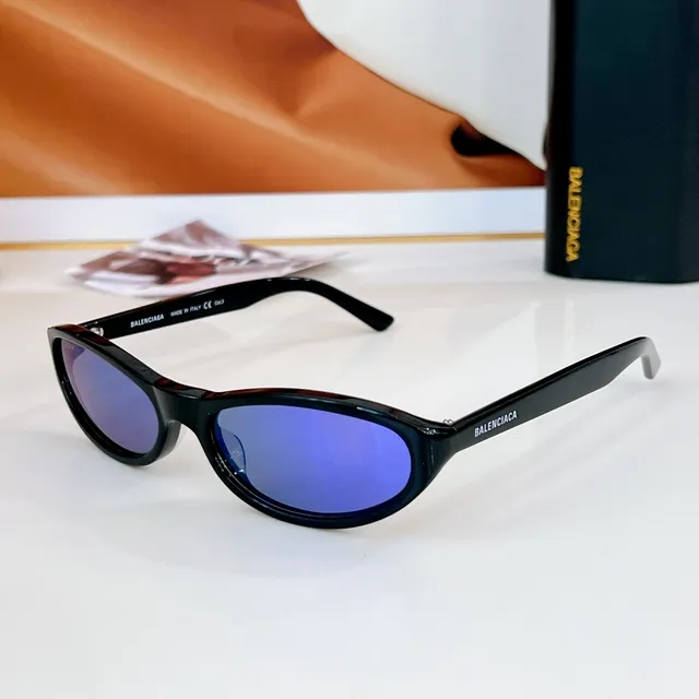 Balenciaga Óculos de Sol Cat-Eye Estreito com Lente Amber 3